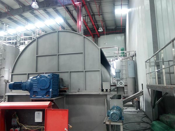 Precoat urladdning roterande vakuumtrummfilter